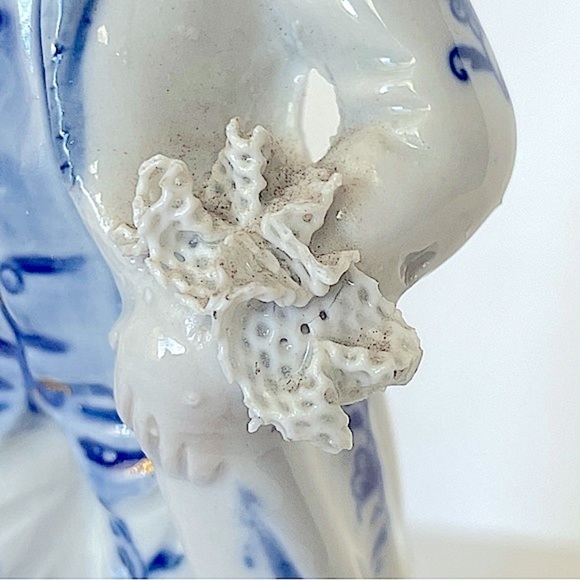 Porcelain Figures Colonial Victorian Men Blue White Gold Hand Painted Vintage - Picture 5 of 15